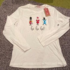 4/$10✨ Christmas long sleeve